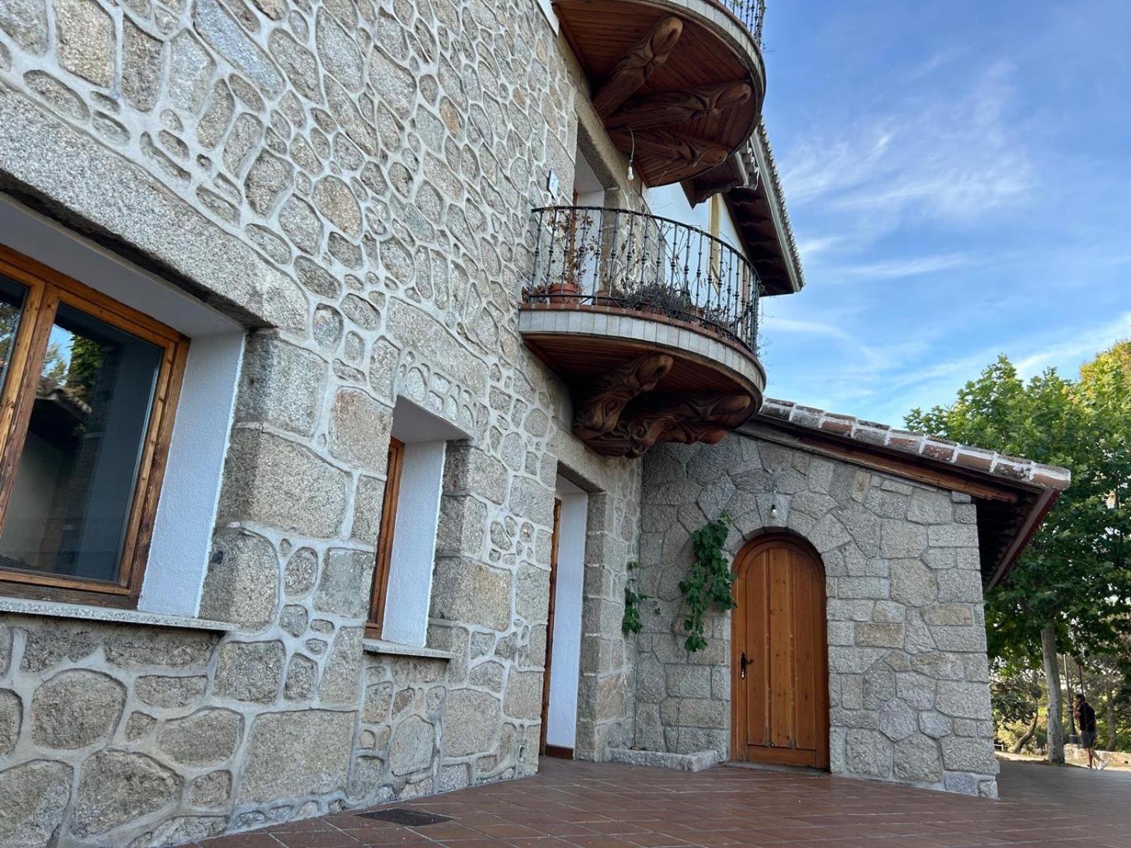 La Casona Imperial 2 Villa Галапагар Екстериор снимка
