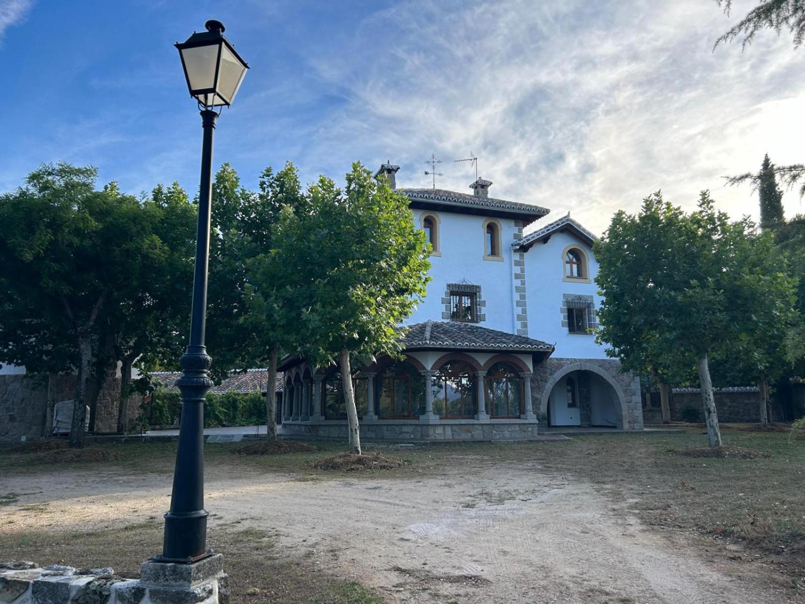 La Casona Imperial 2 Villa Галапагар Екстериор снимка