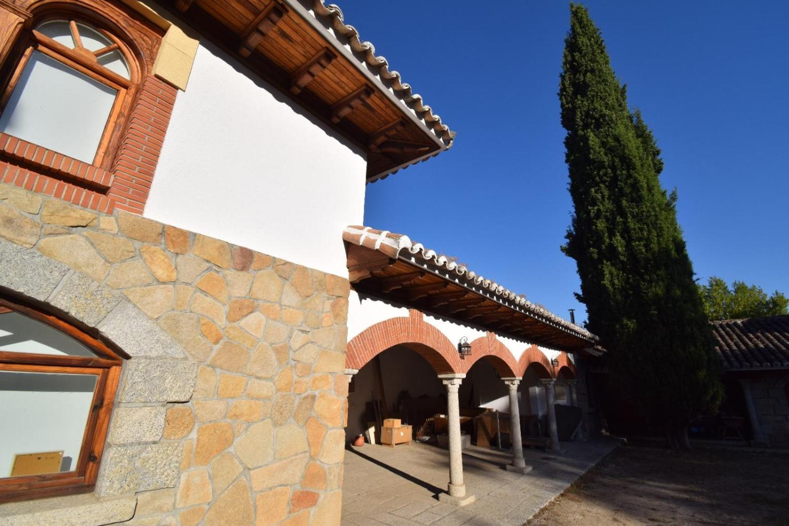 La Casona Imperial 2 Villa Галапагар Екстериор снимка