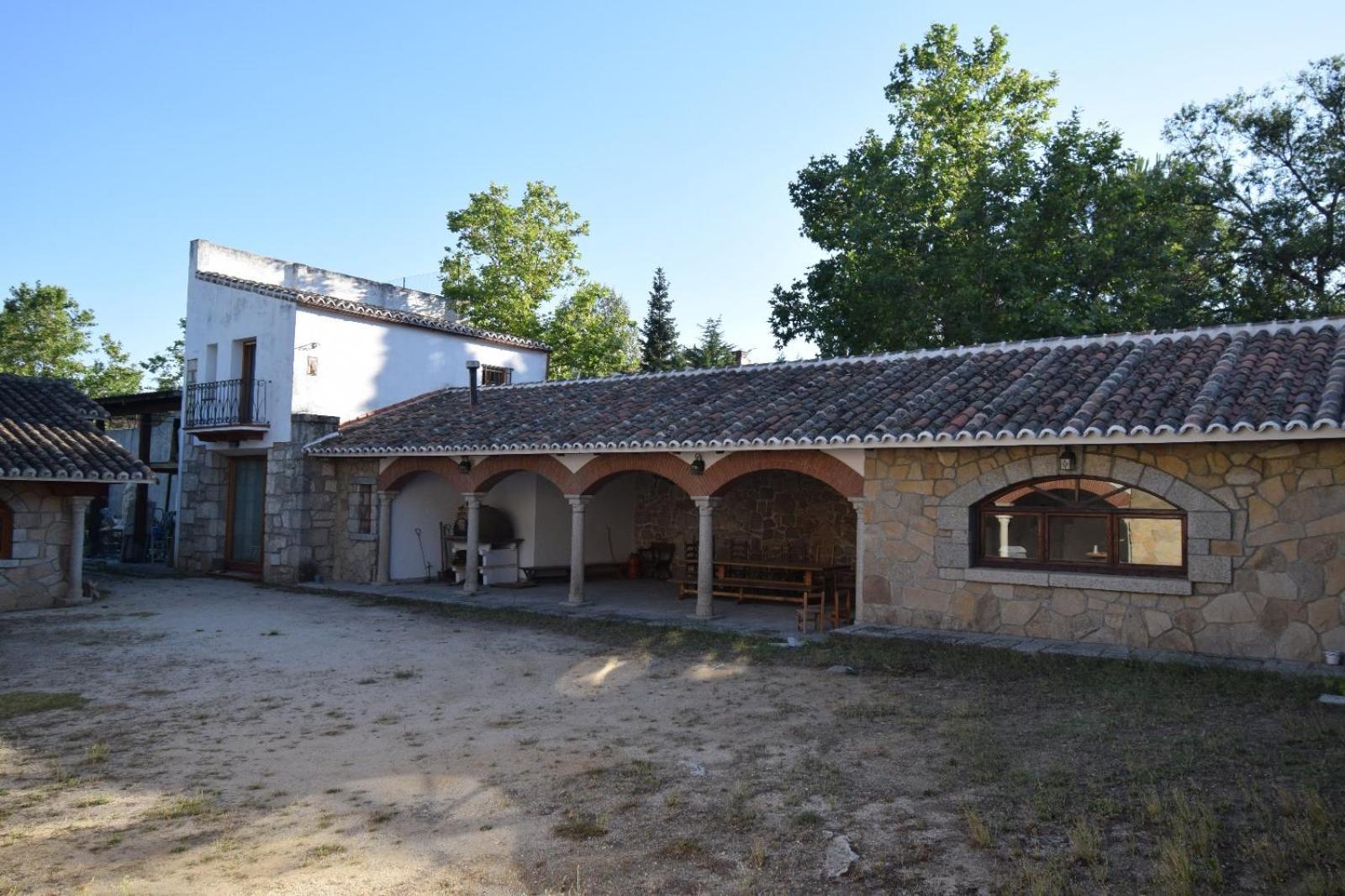 La Casona Imperial 2 Villa Галапагар Екстериор снимка